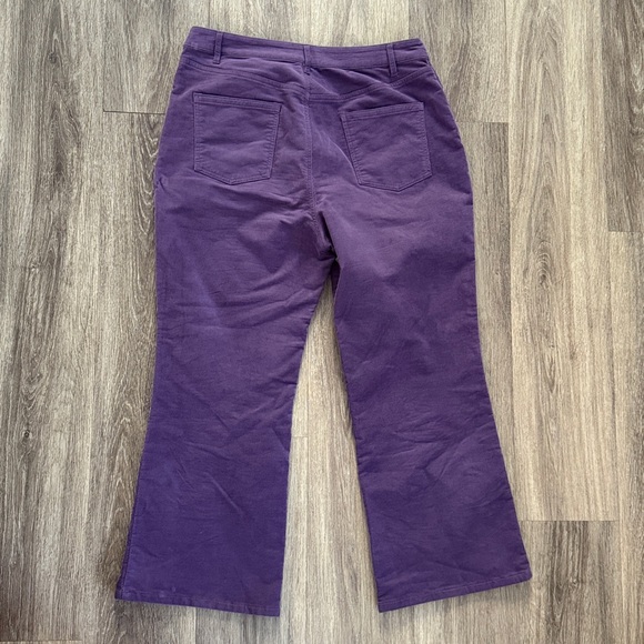 Boden Rich Purple Corduroy  Size 12 High rise Bootcut Cropped Pants - Picture 3 of 4